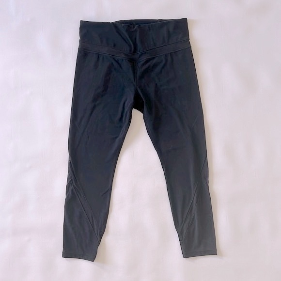 Athleta Pants - Athleta High Waisted Black Crop Leggings Mesh